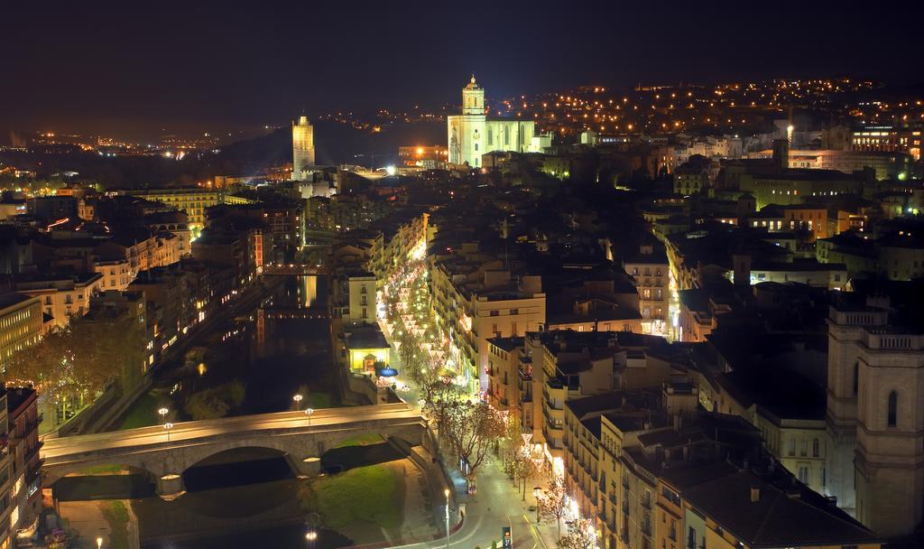 Apartaments Plaça Del Vi Girona Exterior foto