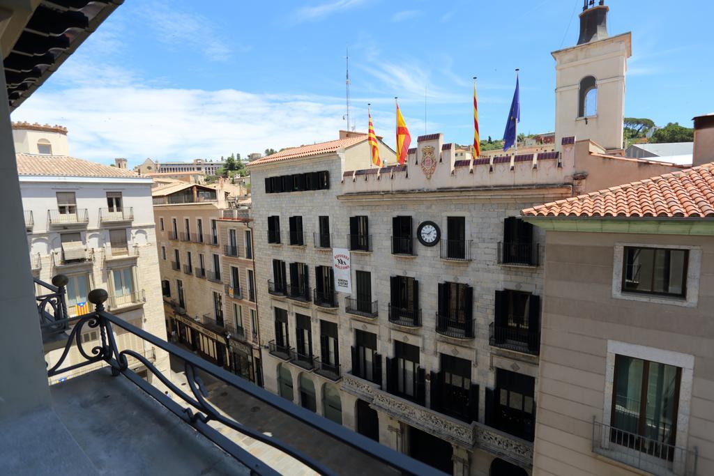 Apartaments Plaça Del Vi Girona Exterior foto
