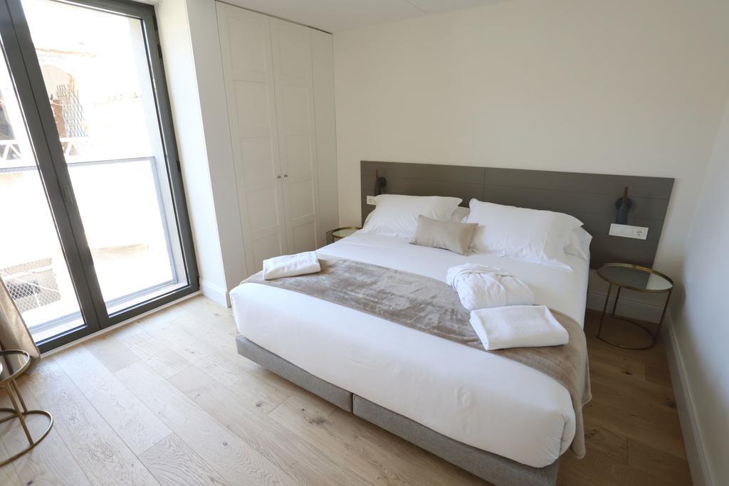 Apartaments Plaça Del Vi Girona Exterior foto