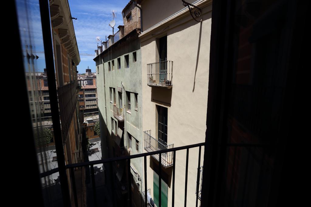 Apartaments Plaça Del Vi Girona Exterior foto