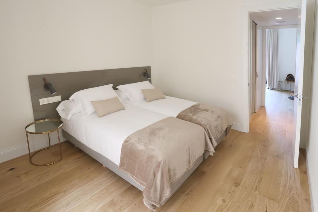Apartaments Plaça Del Vi Girona Exterior foto