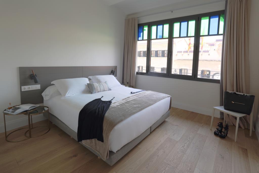Apartaments Plaça Del Vi Girona Exterior foto
