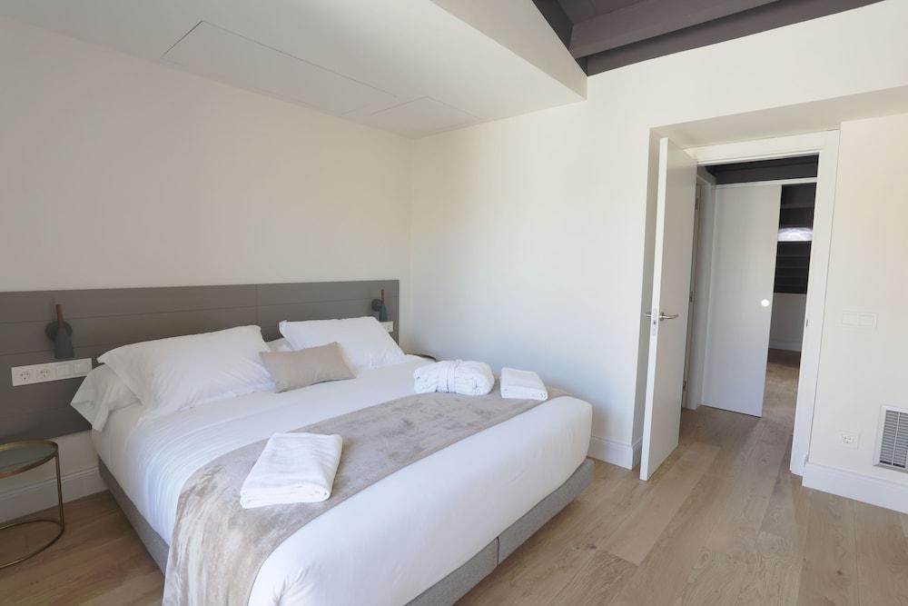 Apartaments Plaça Del Vi Girona Exterior foto